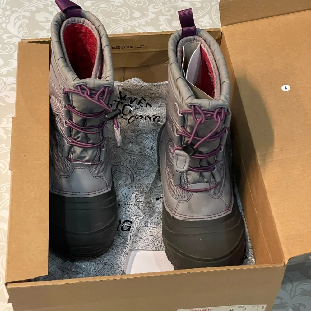 The North Face Youth Alpenglow IV Boot - Frost Grey/Wood Violet - Picture 7 of 7